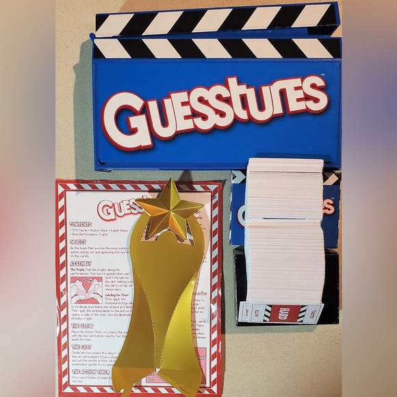 Guesstures Charades Game by Parker Brothers NEW - Picture 2 of 3